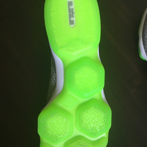 Lebron 14 low - Picture 4 of 4